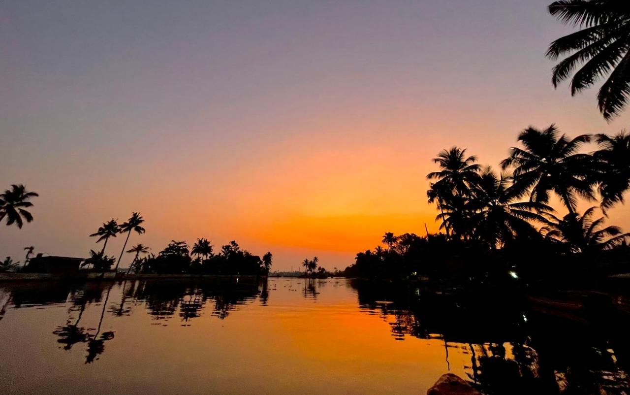 Hotel Oceana Hills Residency Alappuzha Zewnętrze zdjęcie